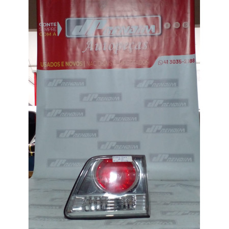 Lanterna Lado Direito Toyota Hilux SW4 Tampa Traseira T-15 Ano 2012 2013 2014 2015 - Usado