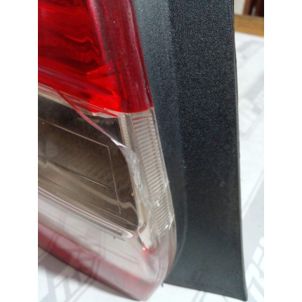 Lanterna Lado Esquerdo Toyota Etios Sedan T-18 Ano 2013 2014 2015 2016 2017 - Usado