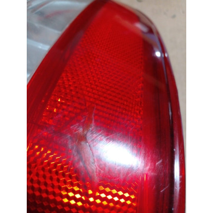 Lanterna Lado Esquerdo Toyota Etios Sedan T-18 Ano 2013 2014 2015 2016 2017 - Usado