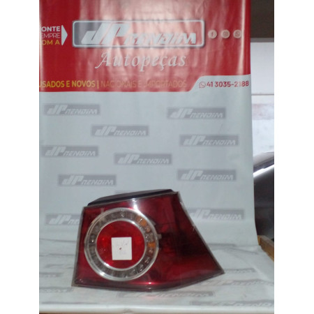 Lanterna Lado Direito VW Golf Vw-02 Ano 2008 2009 2010 2011 2012 2013 2014 - Usado
