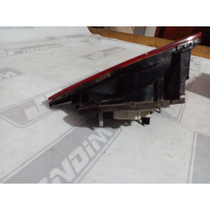 Lanterna Lado Direito VW Voyage Tampa Traseira Vw-08 Ano 2013 2014 2015 2016 2017 - Usado