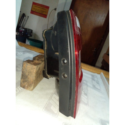 Lanterna Lado Direito VW Saveiro Vw-13 2009 2010 2011 2012 2013 2014 2015 2016 - Usado