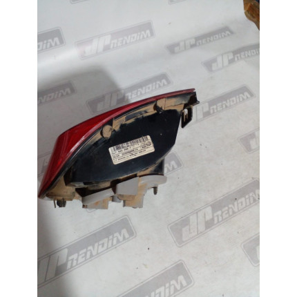 Lanterna Lado Direito VW Saveiro Fumê Vw-16 Ano 2016 2017 2018 2019 - Usado