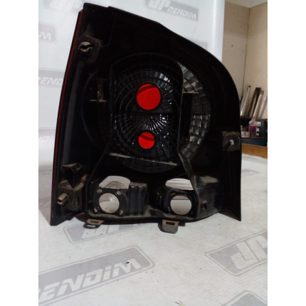 Lanterna Lado Direito VW Polo Hatch Vw-21 Ano 2007 2008 2009 2010 2011 2012 - Usado