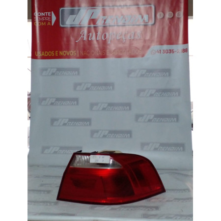 Lanterna Lado Direito VW Voyage Vw-24 Ano 2013 2014 2015 2016 - Usado
