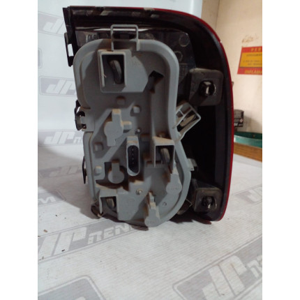 Lanterna Lado Esquerdo VW Saveiro Vw-27 Ano 2017 2018 2019 2020 2021 2022 - Usado