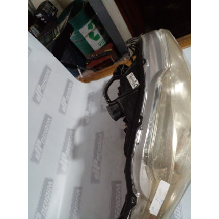 Farol Direito Peugeot 208 P-06 Ano 2012 2013 2014 2015 2016 - Usado
