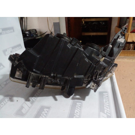 Farol Direito Peugeot 208 P-06 Ano 2012 2013 2014 2015 2016 - Usado