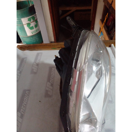 Farol Esquerdo Nissan March N-02 Ano 2011 2012 2013 2014 2015 - Usado
