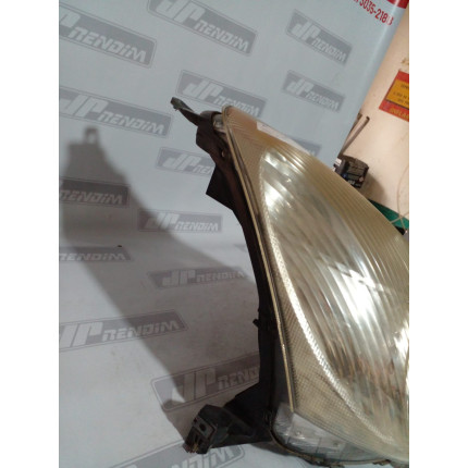 Farol Direito Nissan Livina N-05 Ano 2009 2010 2011 2012 2013 2014 - Usado