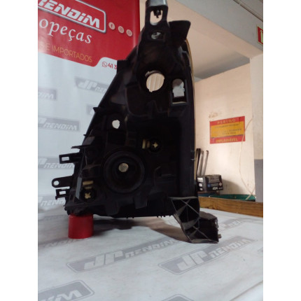Farol Direito Nissan Livina N-05 Ano 2009 2010 2011 2012 2013 2014 - Usado