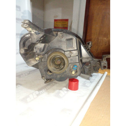 Farol Esquerdo Nissan Versa N-12 Ano 2011 2012 2013 2014 - Usado