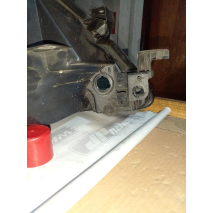Farol Esquerdo Nissan Versa N-12 Ano 2011 2012 2013 2014 - Usado