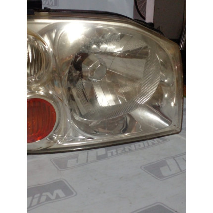 Farol Direito Nissan Frontier N-09 Ano 2003 2004 2005 2006 2007 - Usado
