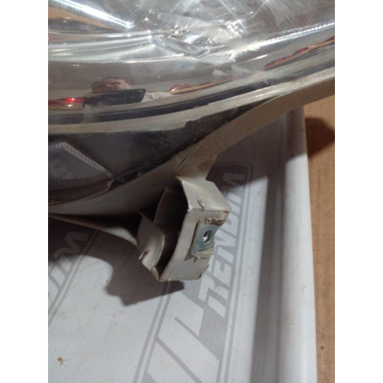 Farol Esquerdo Toyota Hilux T-35 Ano 2009 2010 2011 2012 2013 2014 - Usado