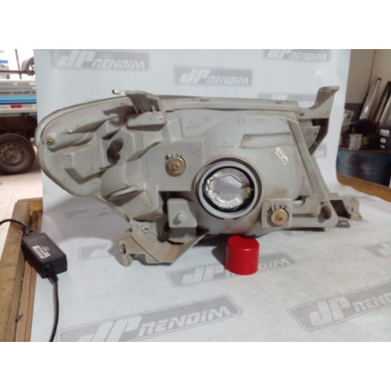 Farol Esquerdo Toyota Hilux T-35 Ano 2009 2010 2011 2012 2013 2014 - Usado