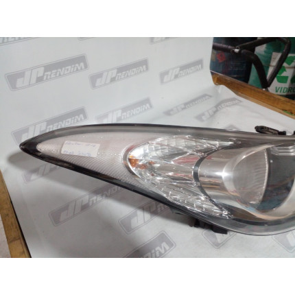Farol Direito Hyundai Elantra Hy-03 Ano 2013 2014 2015 2016 - Usado