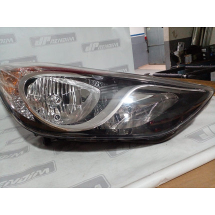 Farol Direito Hyundai Elantra Hy-03 Ano 2013 2014 2015 2016 - Usado