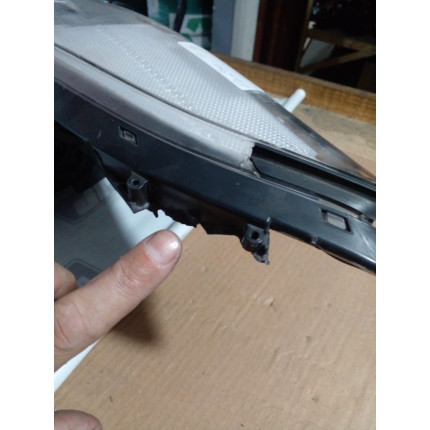 Farol Direito Hyundai Elantra Hy-03 Ano 2013 2014 2015 2016 - Usado