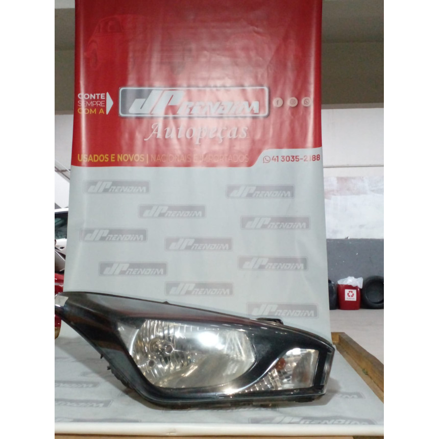 Farol Direito Hyundai HB20 Máscara Negra Hy-05 Ano 2013 2014 2015 2016 2017 2018 2019 - Usado