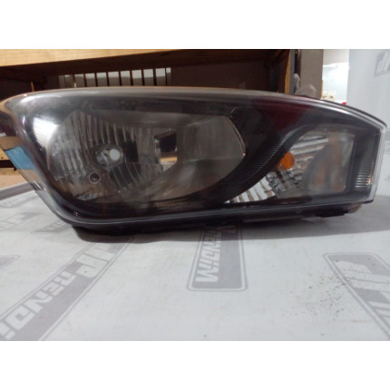 Farol Direito Hyundai HB20 Máscara Negra Hy-05 Ano 2013 2014 2015 2016 2017 2018 2019 - Usado