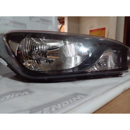 Farol Direito Hyundai HB20 Máscara Negra Hy-15 Ano 2013 2014 2015 2016 2017 2018 2019 - Usado