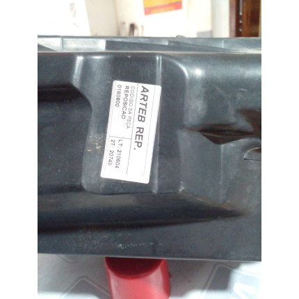 Farol Direito Hyundai HB20 Máscara Negra Hy-15 Ano 2013 2014 2015 2016 2017 2018 2019 - Usado