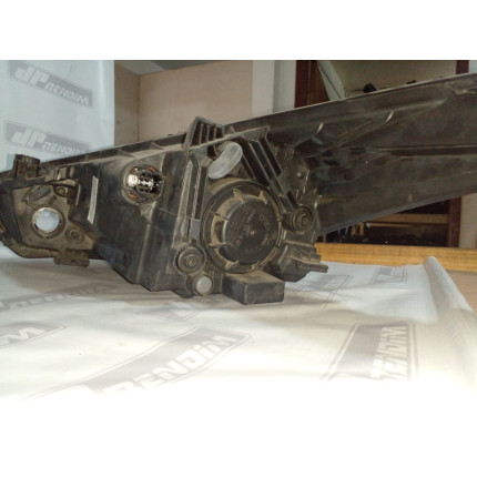 Farol Direito Hyundai HB20 Máscara Negra Hy-15 Ano 2013 2014 2015 2016 2017 2018 2019 - Usado