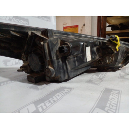 Farol Esquerdo Hyundai HB20 Máscara Negra Hy-17 Ano 2013 2014 2015 2016 2017 2018 2019 - Usado