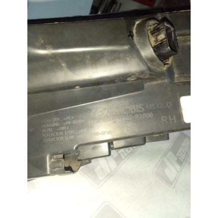 Farol Direito Hyundai HB20 Máscara Negra Hy-21 Ano 2020 2021 2022 - Usado