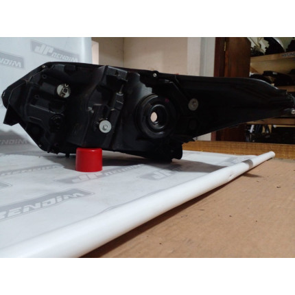 Farol Direito Honda HR-v H-11 Ano 2015 2016 2017 - Usado