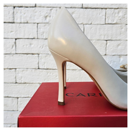 Scarpin Off White Carrano