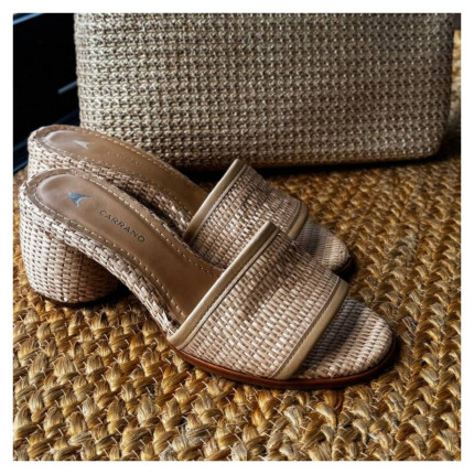 Tamanco Palha Carrano