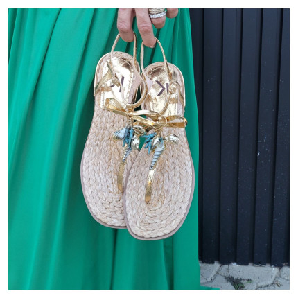 Rasteira Klaus Fabíola