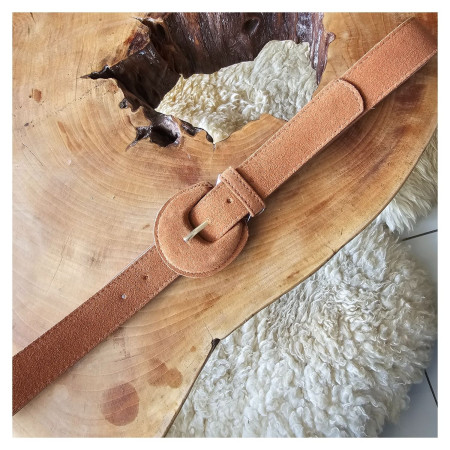 Cinto Caramelo Todo Camurça