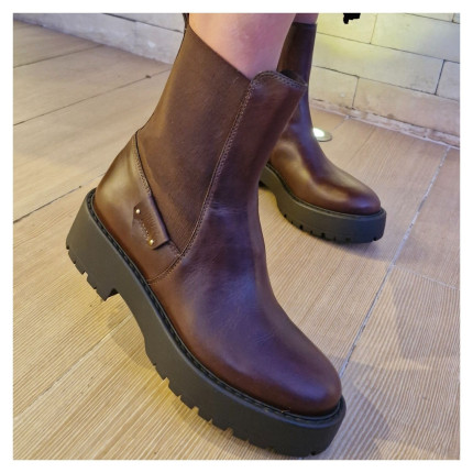 Coturno Chelsea Schutz