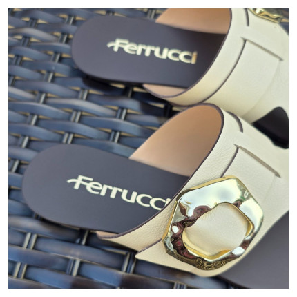 Rasteira Ferrucci Fivela