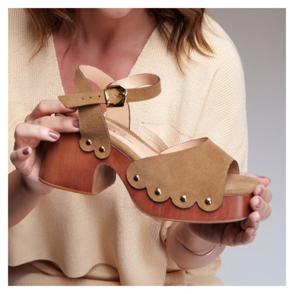 Sandália Plataforma Ferrucci