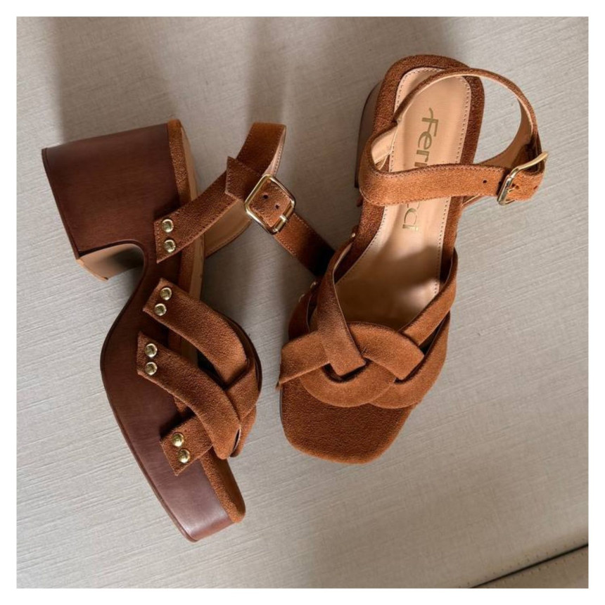 Sandália Plataforma Ferrucci