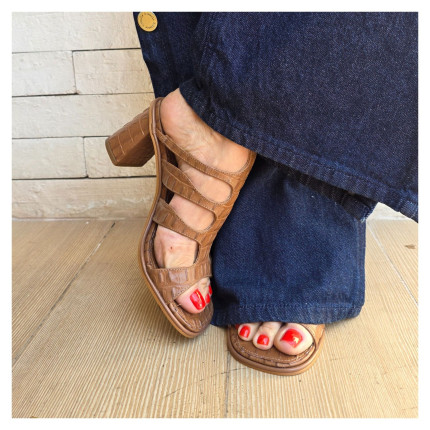 Sandália Croco Ferrucci