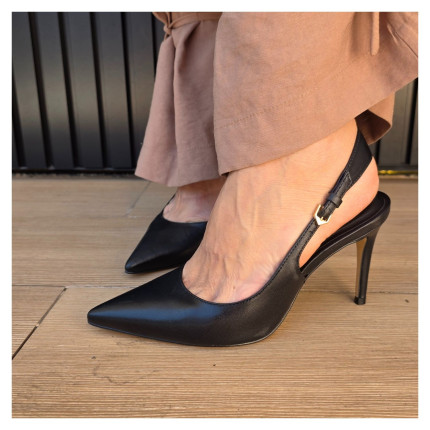 Scarpin Couro Carrano