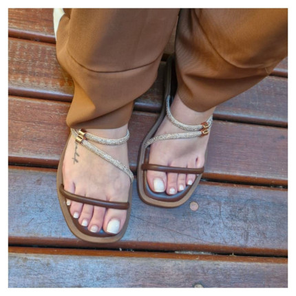 Rasteira Klaus Alana