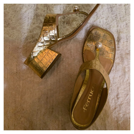 Tamanco Croco Ferrucci