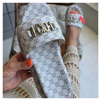 Flat Form Maya Carmim