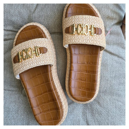 Flat Form Maya Carmim