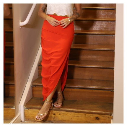 Saia Drapeada Vermelha