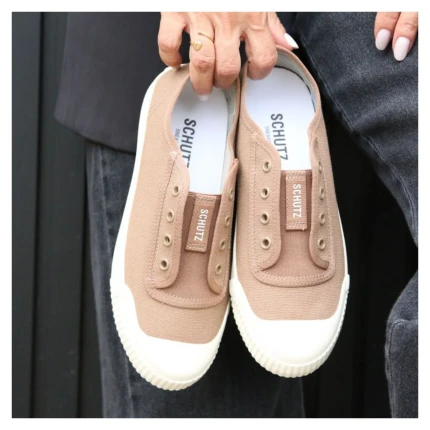 Slip On Schutz Bege