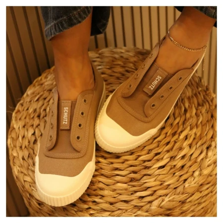 Slip On Schutz Bege