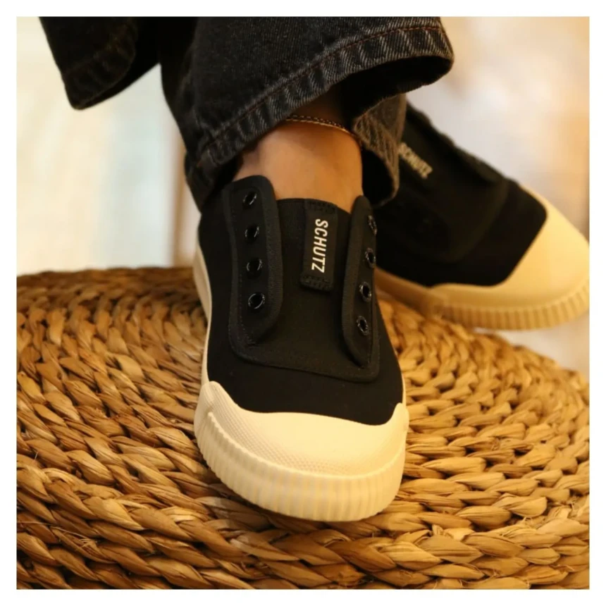Slip On Schutz Preto
