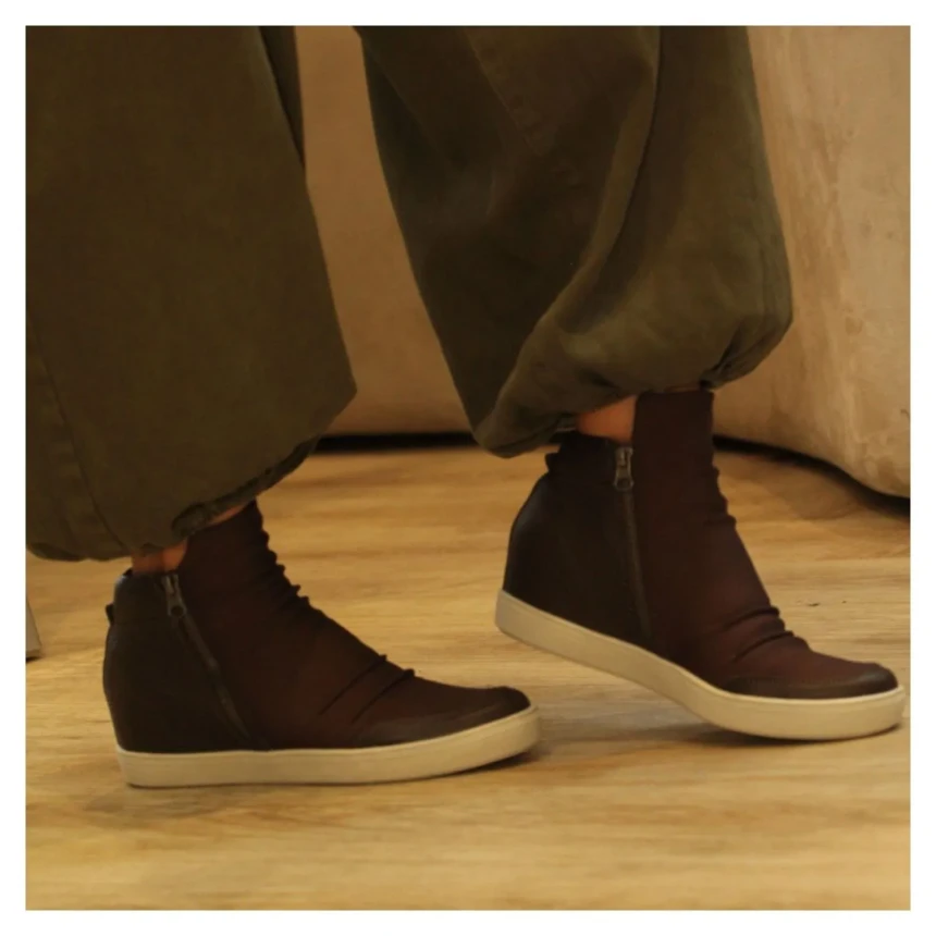 Sneaker Marrom Orcade